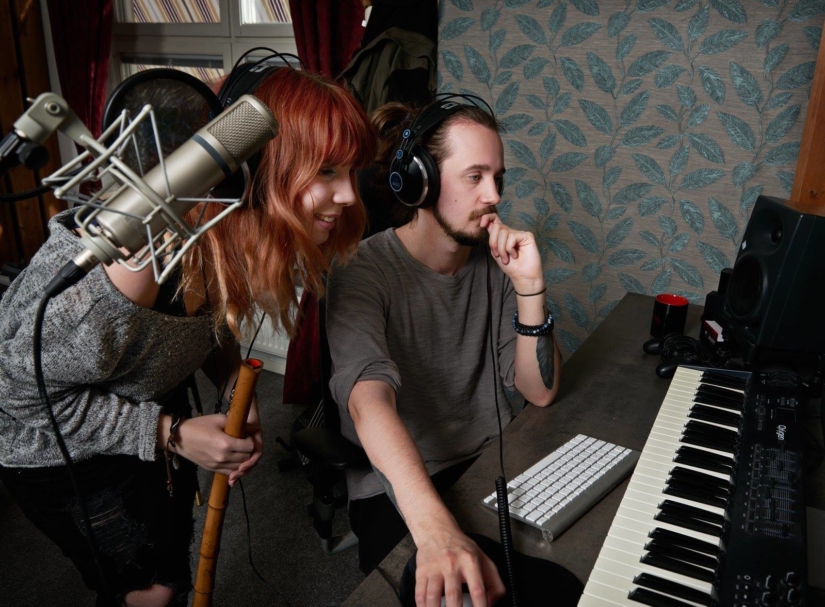 two-feathers-nicklas-elvira-2