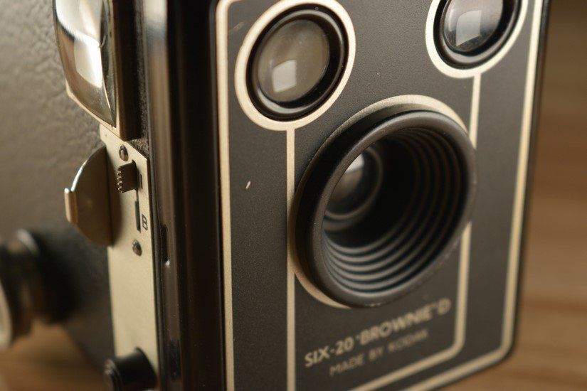 A Kodak Six-20 Brownie D model