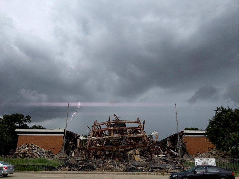 Implosion sound effects recording