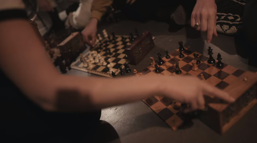 TheQueensGambit_sound-13